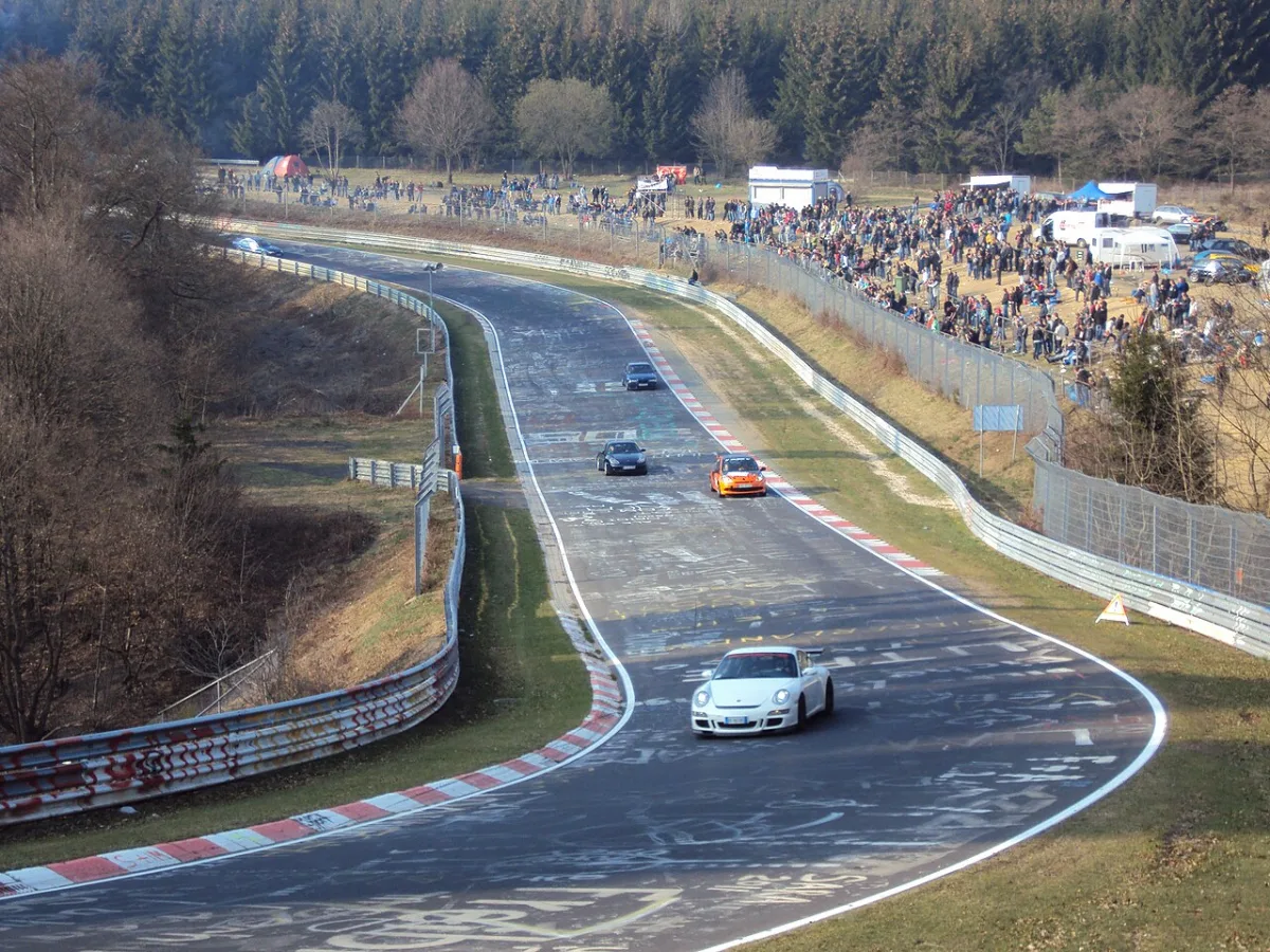 Het weer en microklimaat op de Nordschleife: waarom het per sector kan verschillen